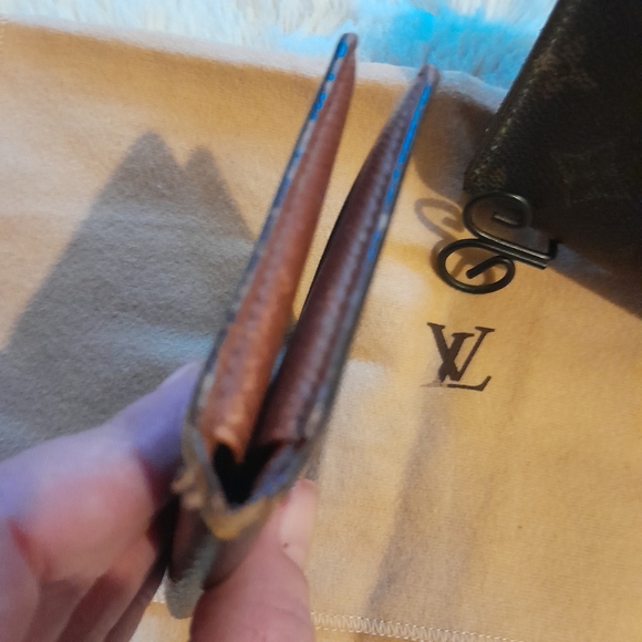 Louis Vuitton kisslock wallet/cardholder EUC - Picture 4 of 16
